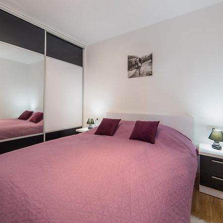 Apartments Crystal Makarska Ruang foto