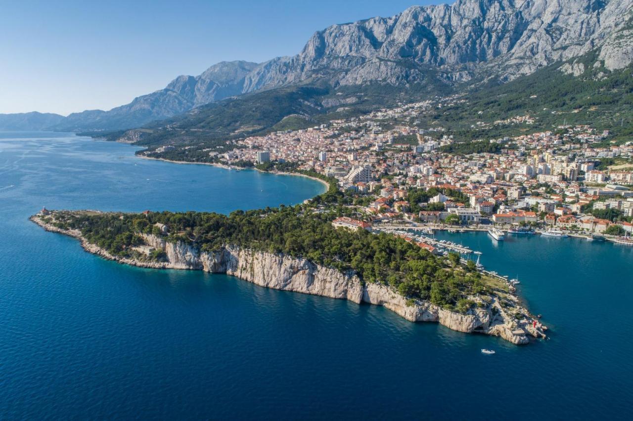 Apartments Crystal Makarska Bagian luar foto