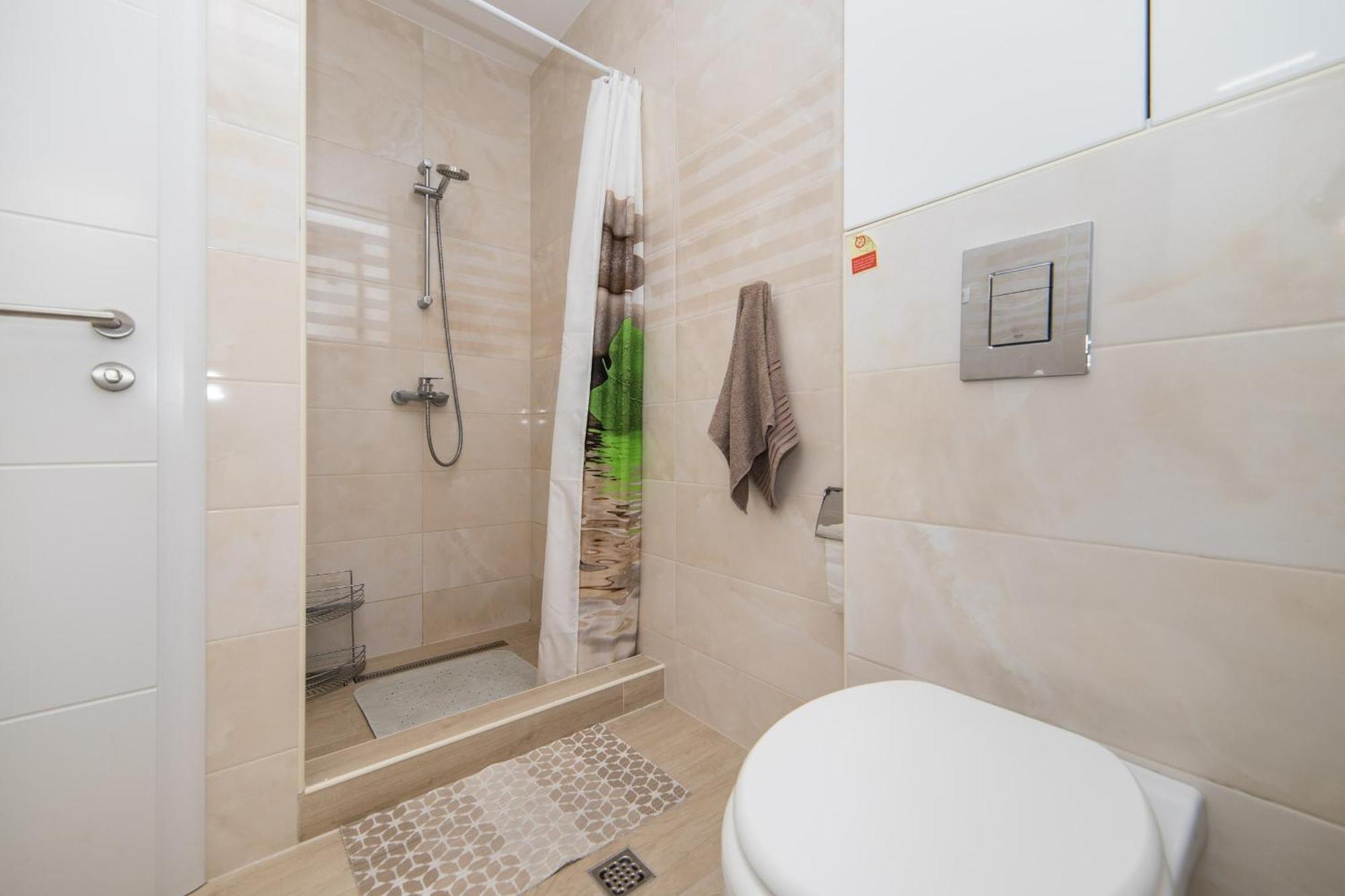 Apartments Crystal Makarska Ruang foto