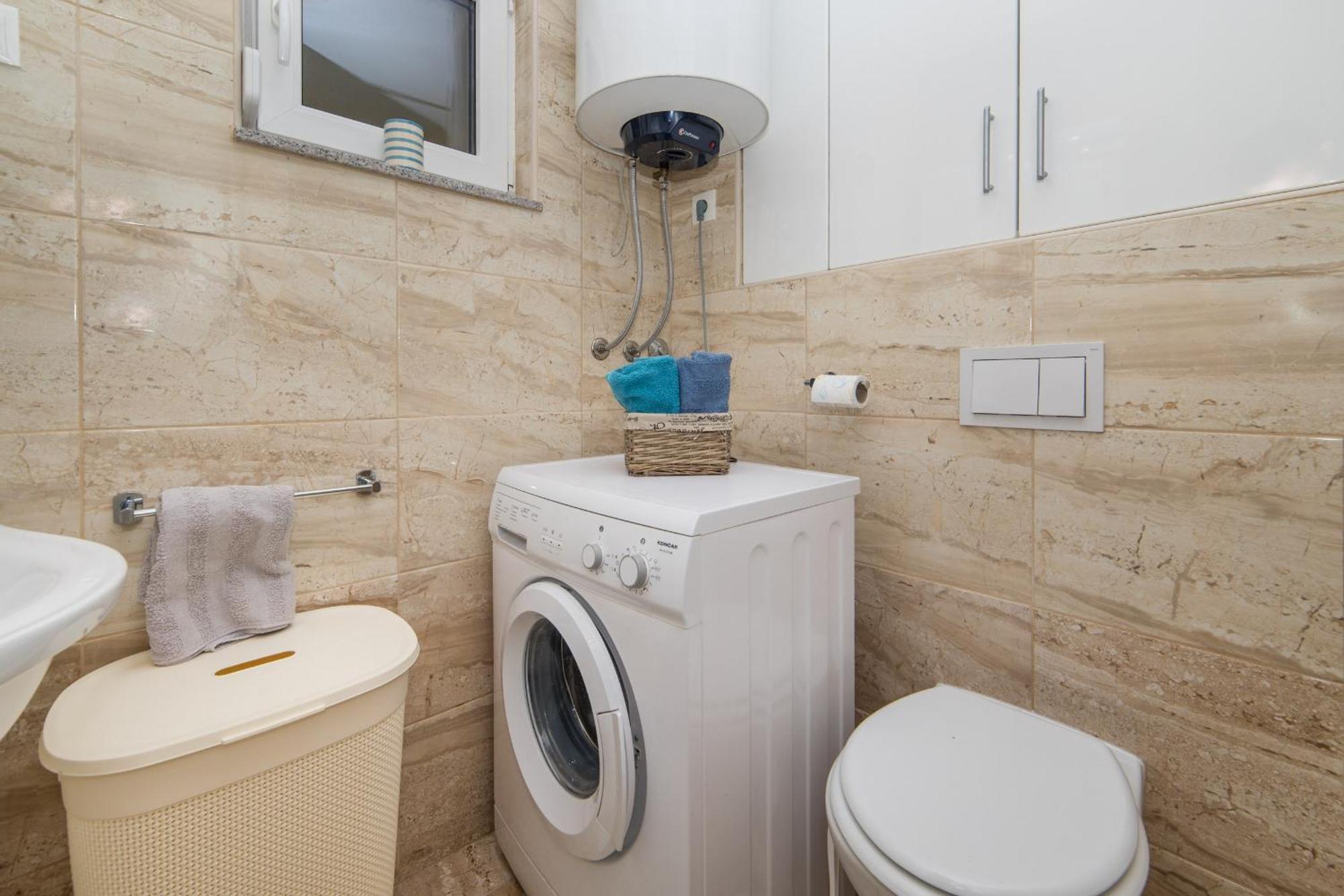 Apartments Crystal Makarska Ruang foto