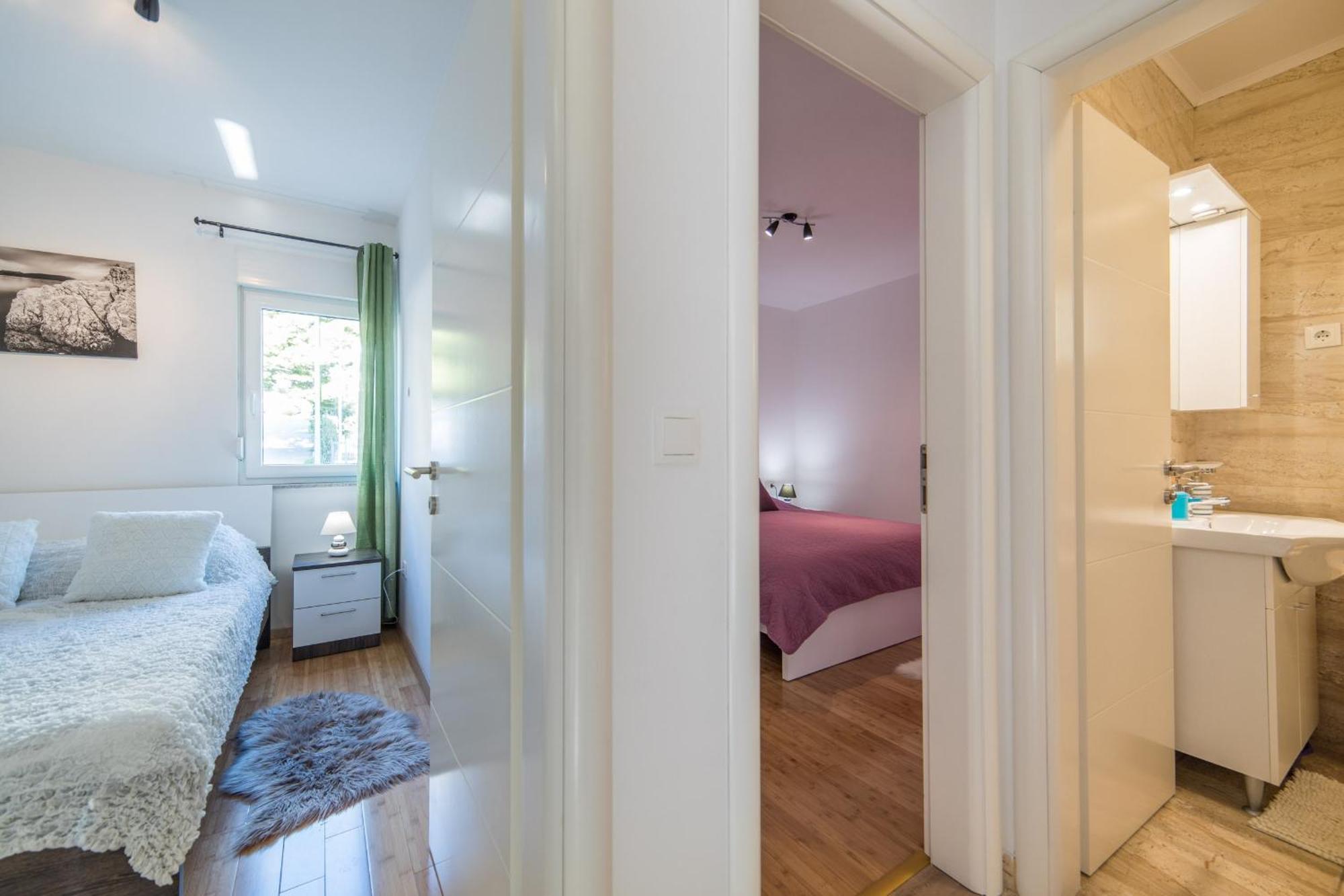 Apartments Crystal Makarska Ruang foto