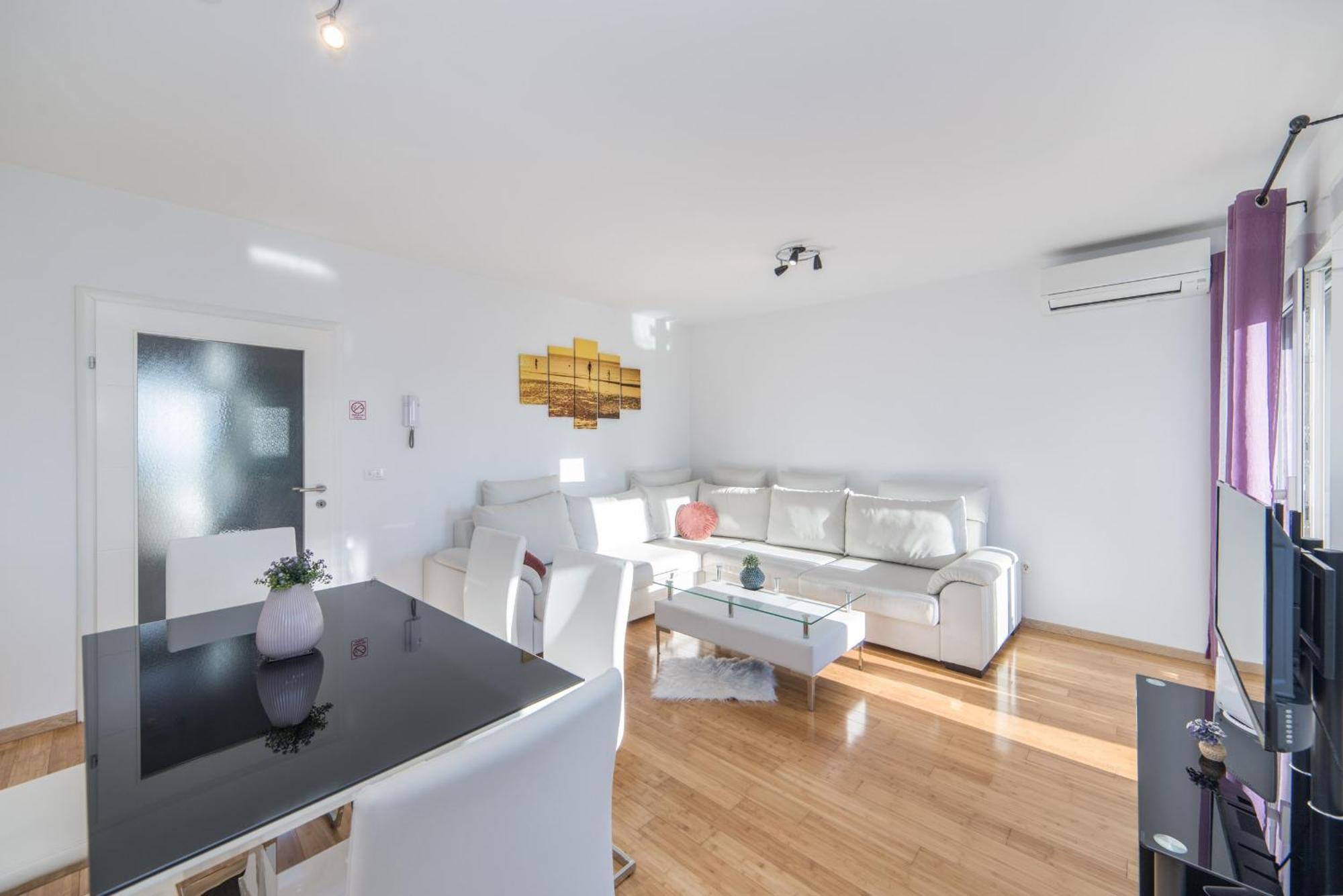 Apartments Crystal Makarska Ruang foto