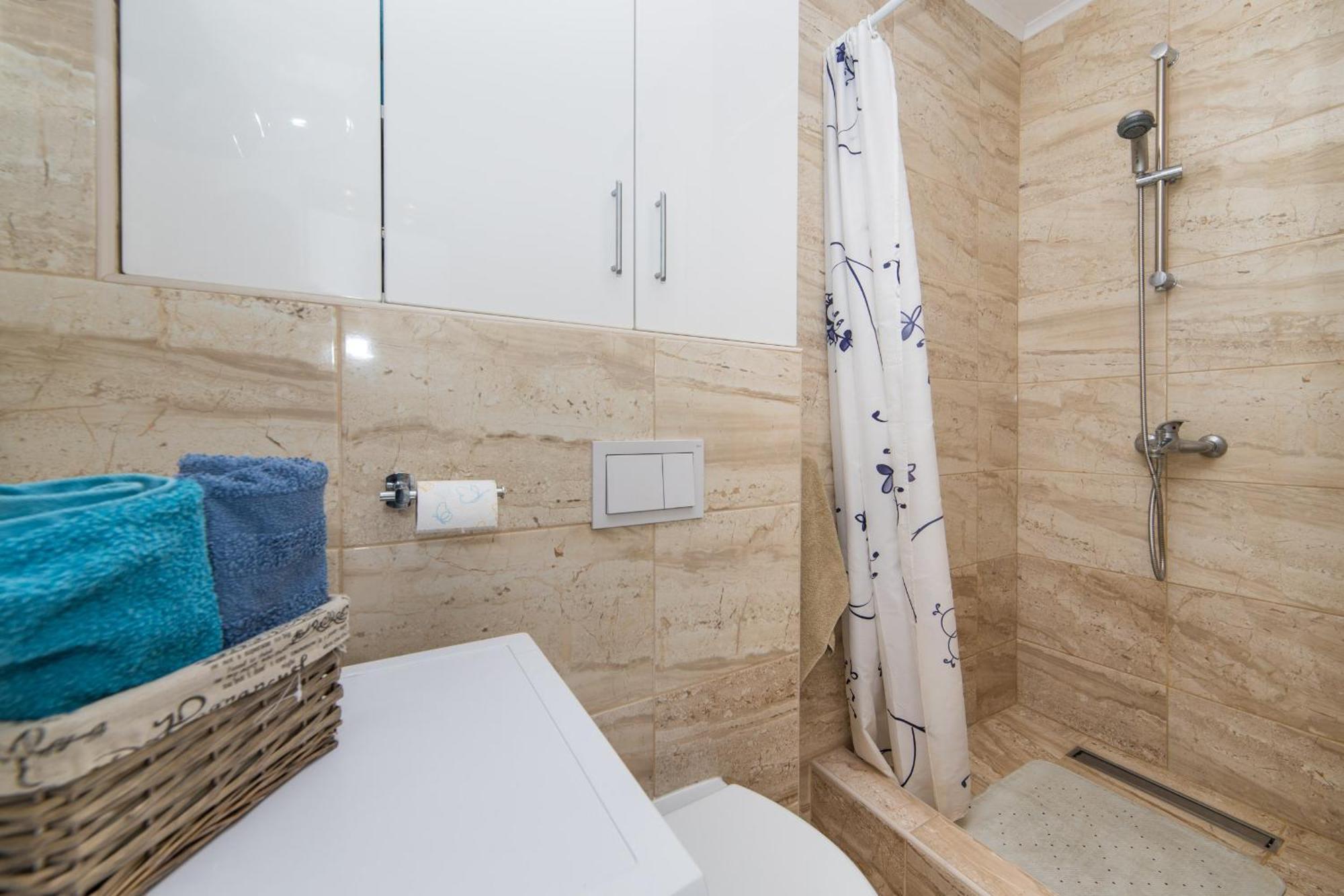 Apartments Crystal Makarska Ruang foto