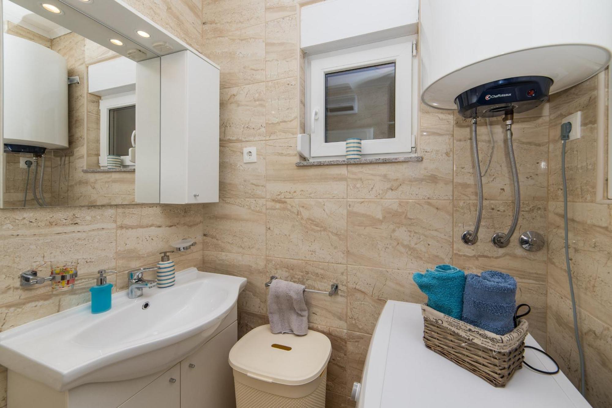 Apartments Crystal Makarska Ruang foto